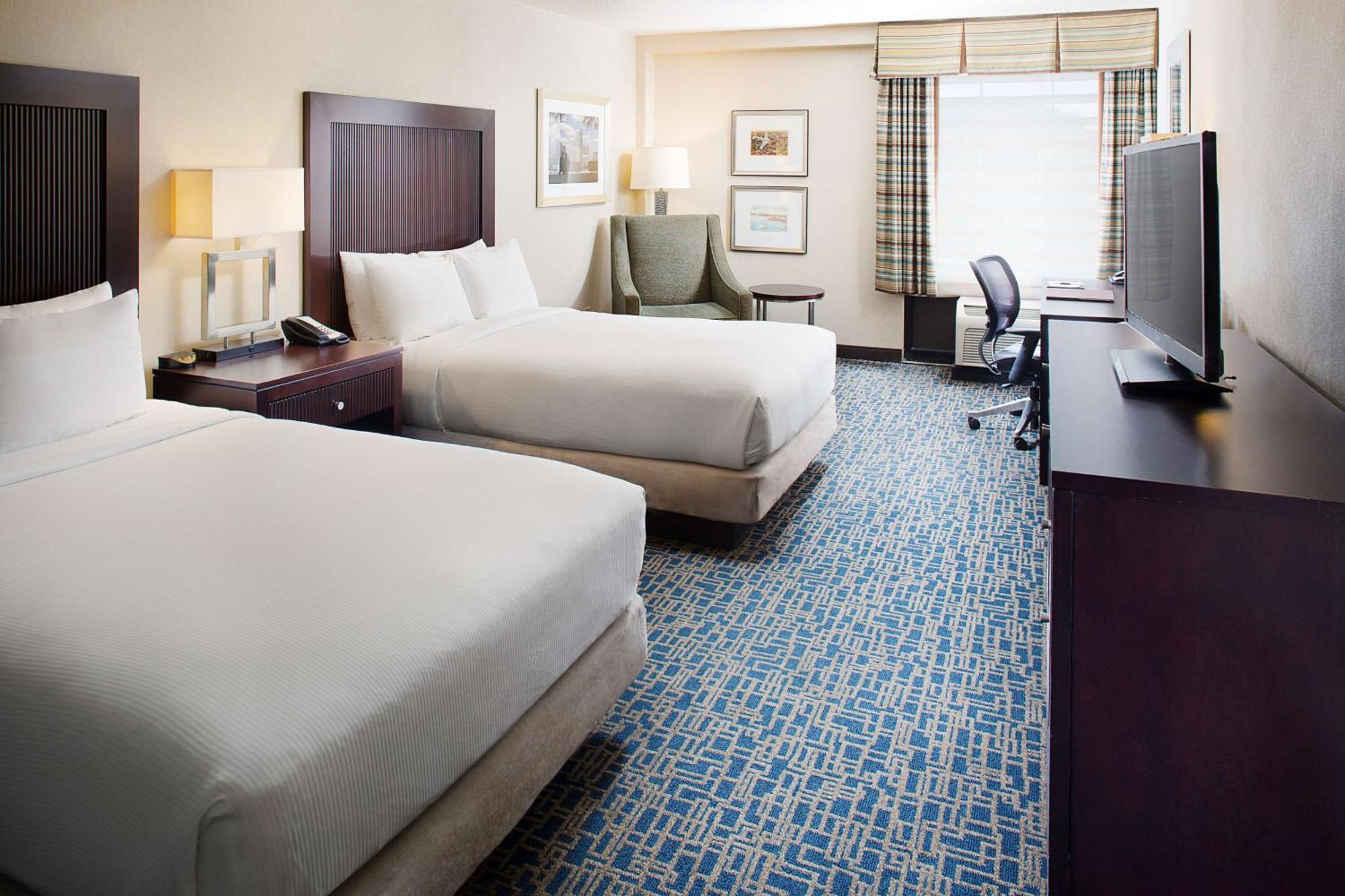 Doubletree By Hilton Baltimore - BWI Airport Линтикам Экстерьер фото