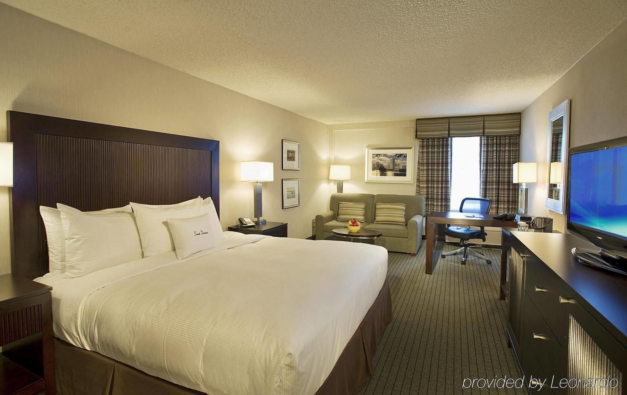 Doubletree By Hilton Baltimore - BWI Airport Линтикам Экстерьер фото